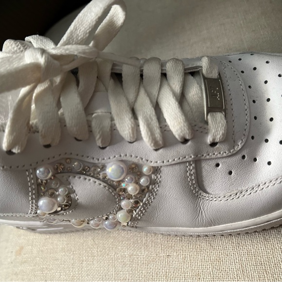 Women’s Air Force 1s Bedazzled for my Wedding Reception worn for 4 hours - Picture 5 of 7